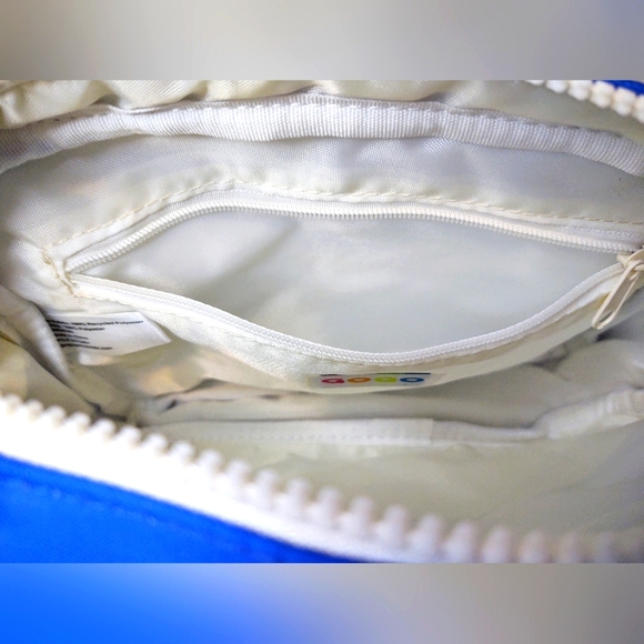 NWT GOGO Ava Crossbody By Shedrain Unisex - Picture 9 of 11